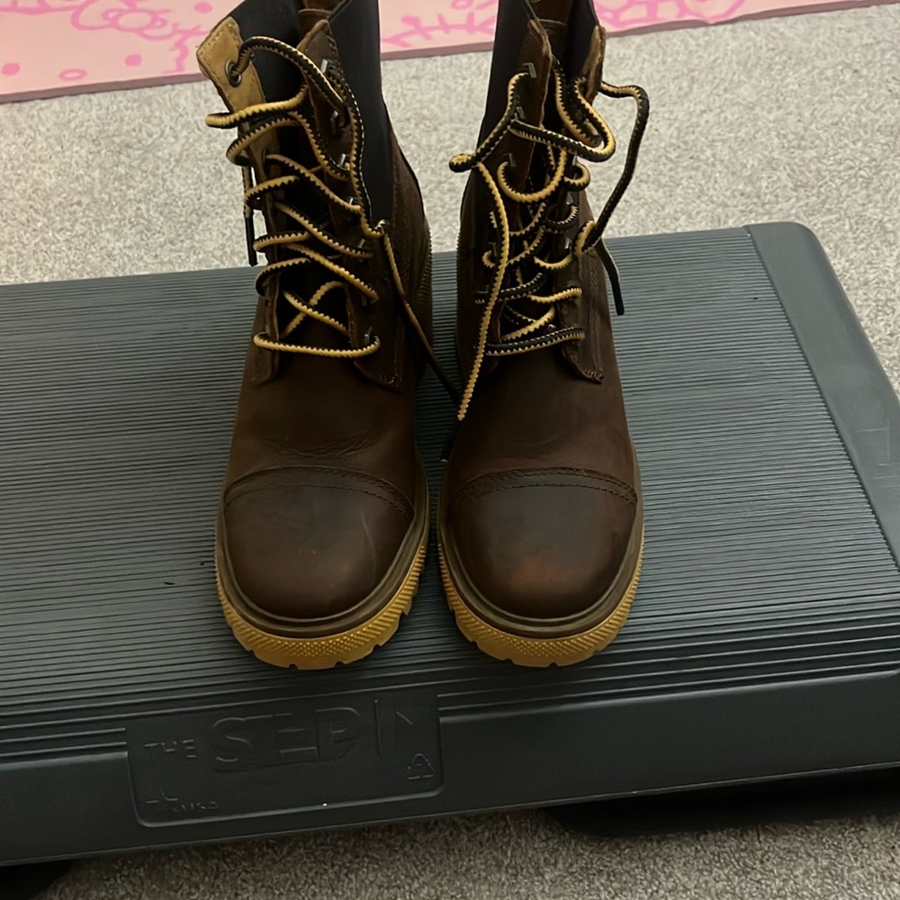 Timberland Brown Ankle Boots with Sturdy Sole